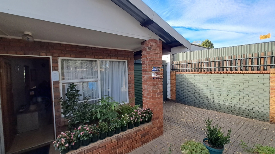 2 Bedroom Property for Sale in Fleurdal Free State